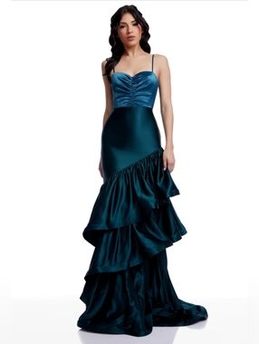 Clarice Dress
Dress the Population.